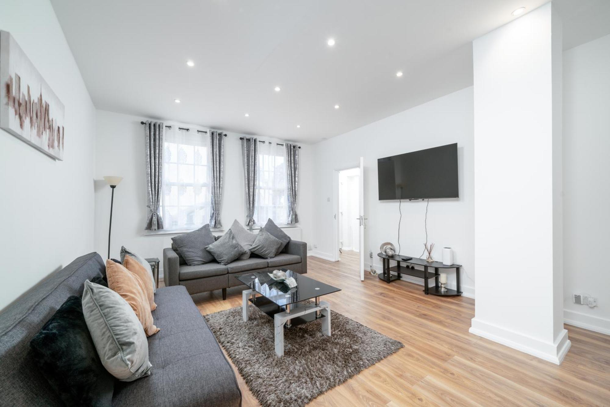 Exquisite 2 Bed Near Excel & 02 Arena With Parking * Londra